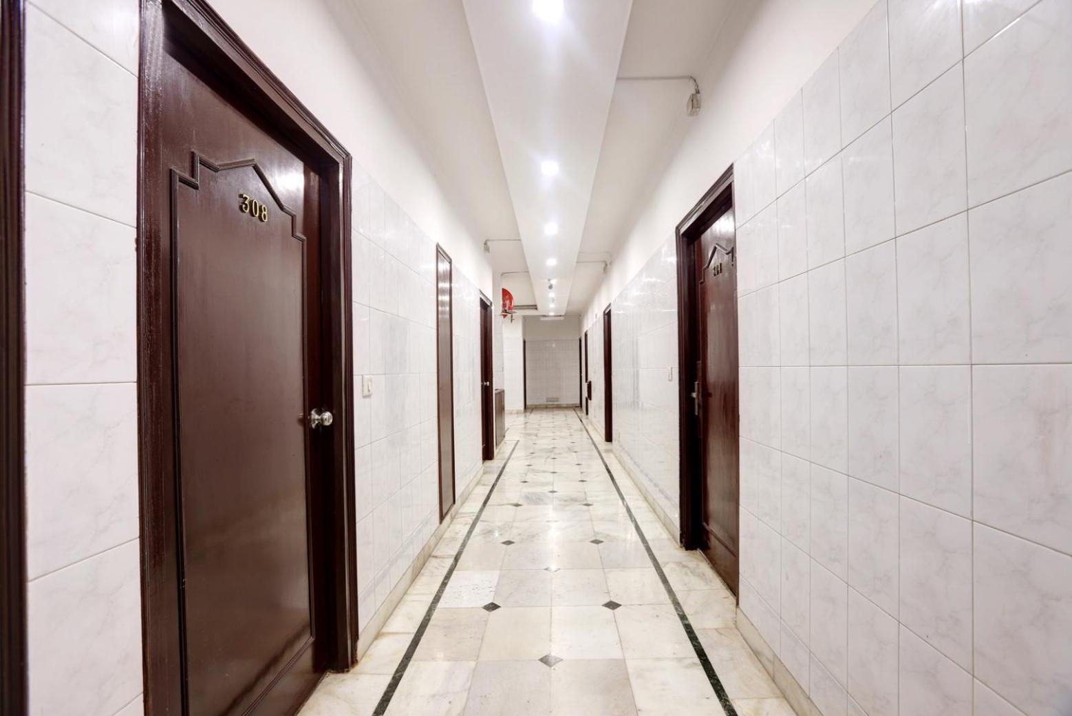 Hotel Delhi Darbar Bagian luar foto
