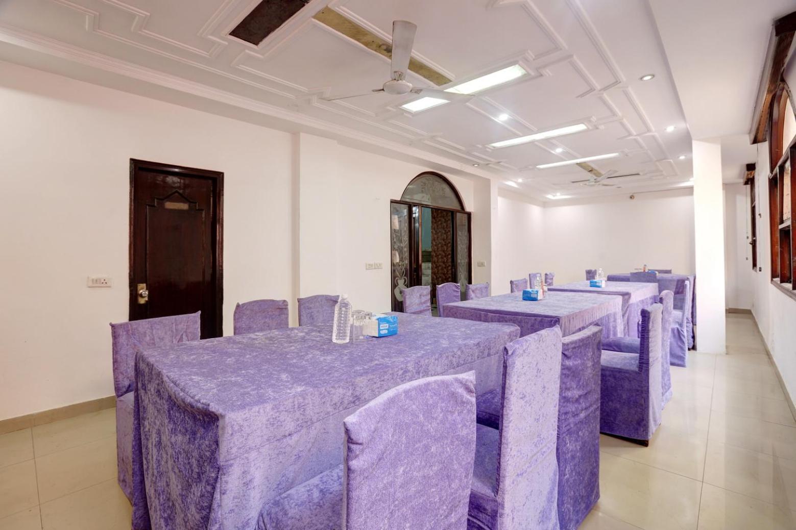Hotel Delhi Darbar Bagian luar foto