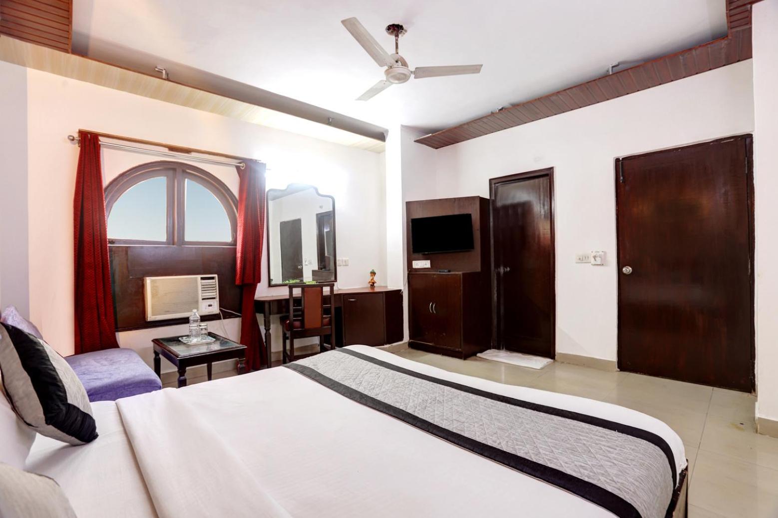 Hotel Delhi Darbar Bagian luar foto