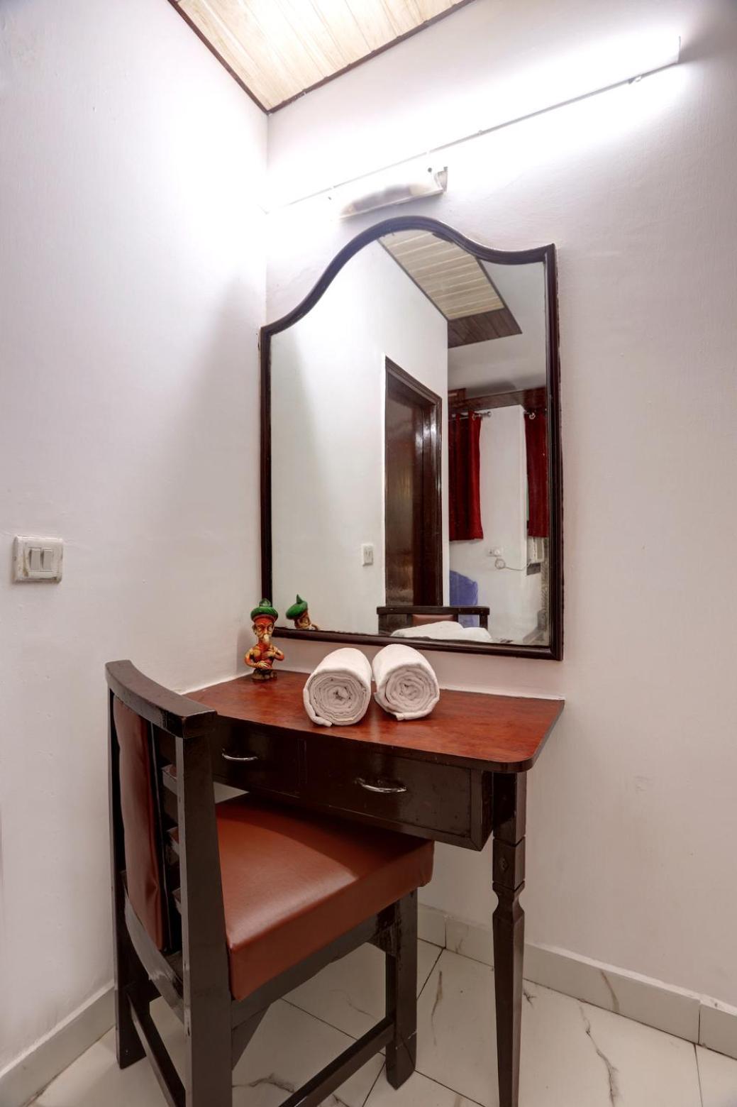Hotel Delhi Darbar Bagian luar foto