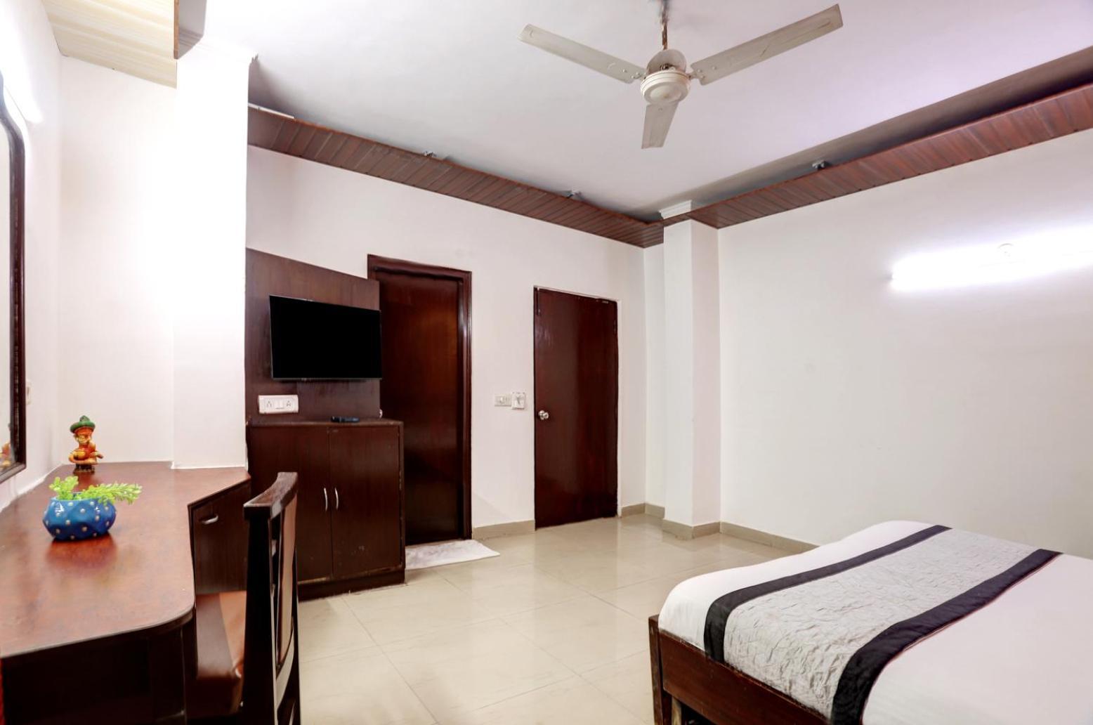 Hotel Delhi Darbar Bagian luar foto