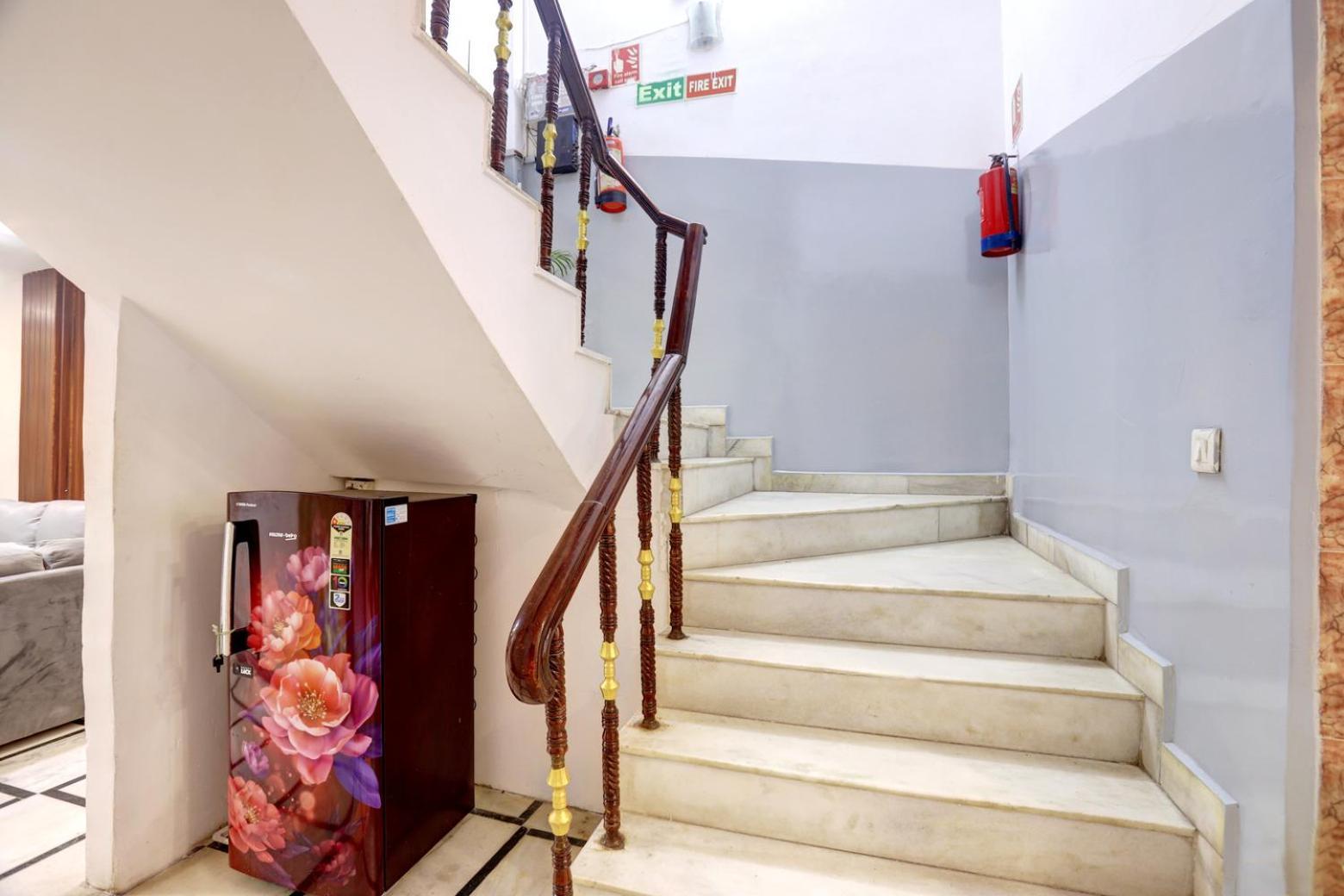 Hotel Delhi Darbar Bagian luar foto