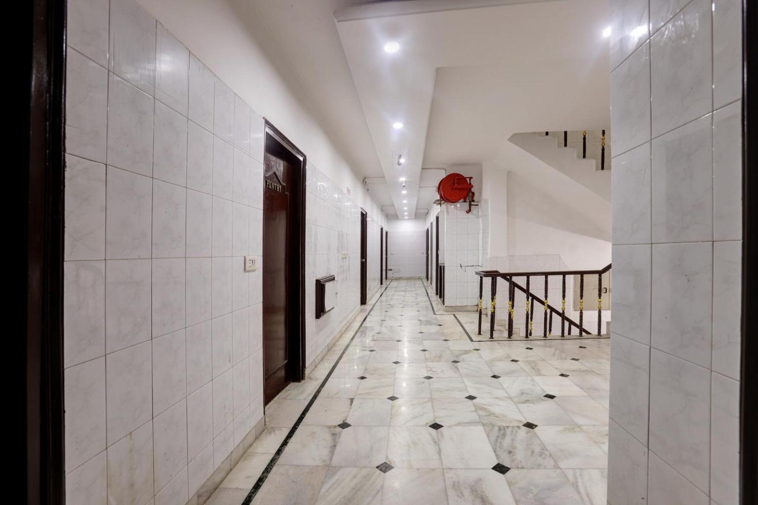 Hotel Delhi Darbar Bagian luar foto