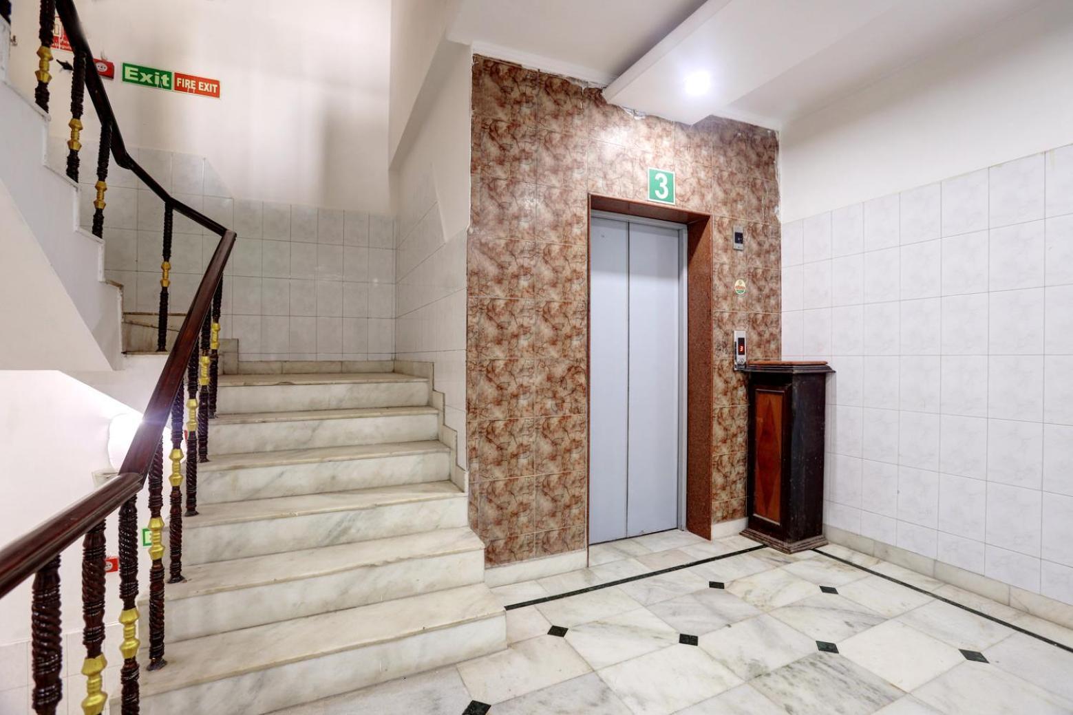 Hotel Delhi Darbar Bagian luar foto